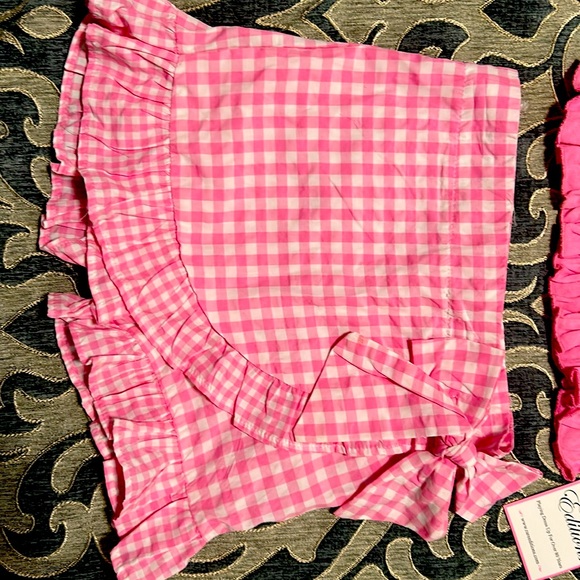 Girl size 6 - short puff sleeve top with matching short set - Picture 3 of 5